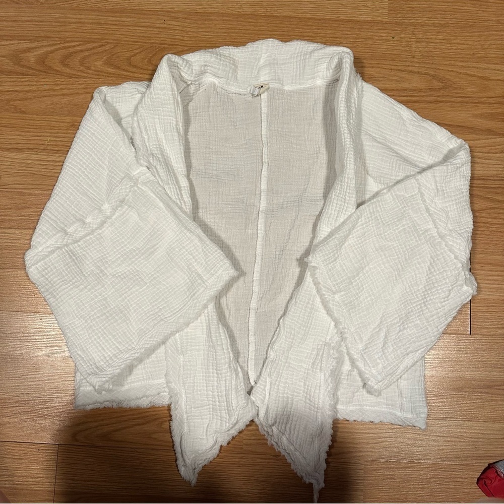 Ivy Jane 100% cotton slub cotton raw hem 3/4 wide sleeve open front cardigan